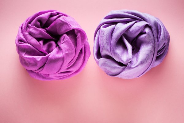 What are the Best Practices for Wearing a Scarf as a Top?