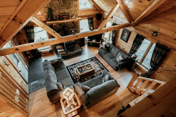 Tips for Creating a Warm and Inviting Rustic Living Room?